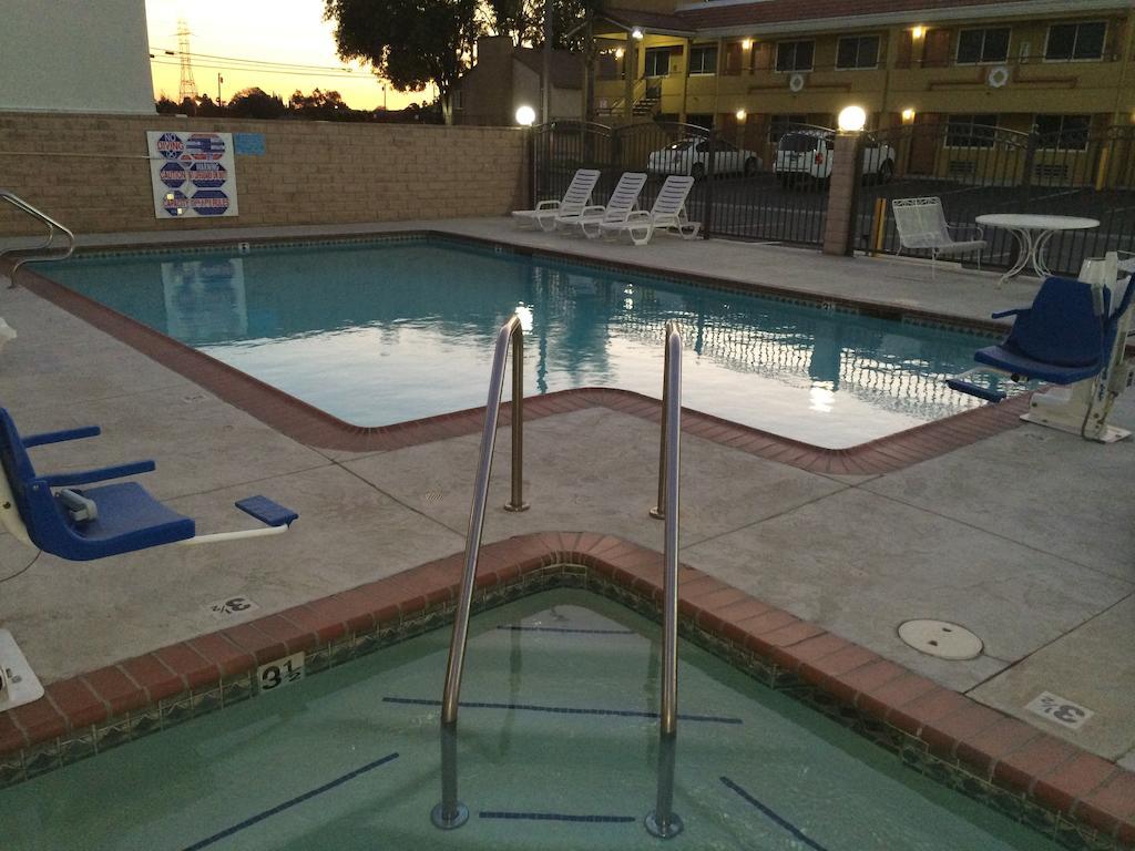 Americas Best Value Inn - Azusa/Pasadena Exterior foto