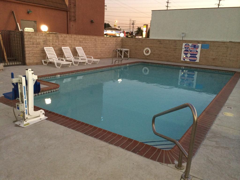 Americas Best Value Inn - Azusa/Pasadena Exterior foto